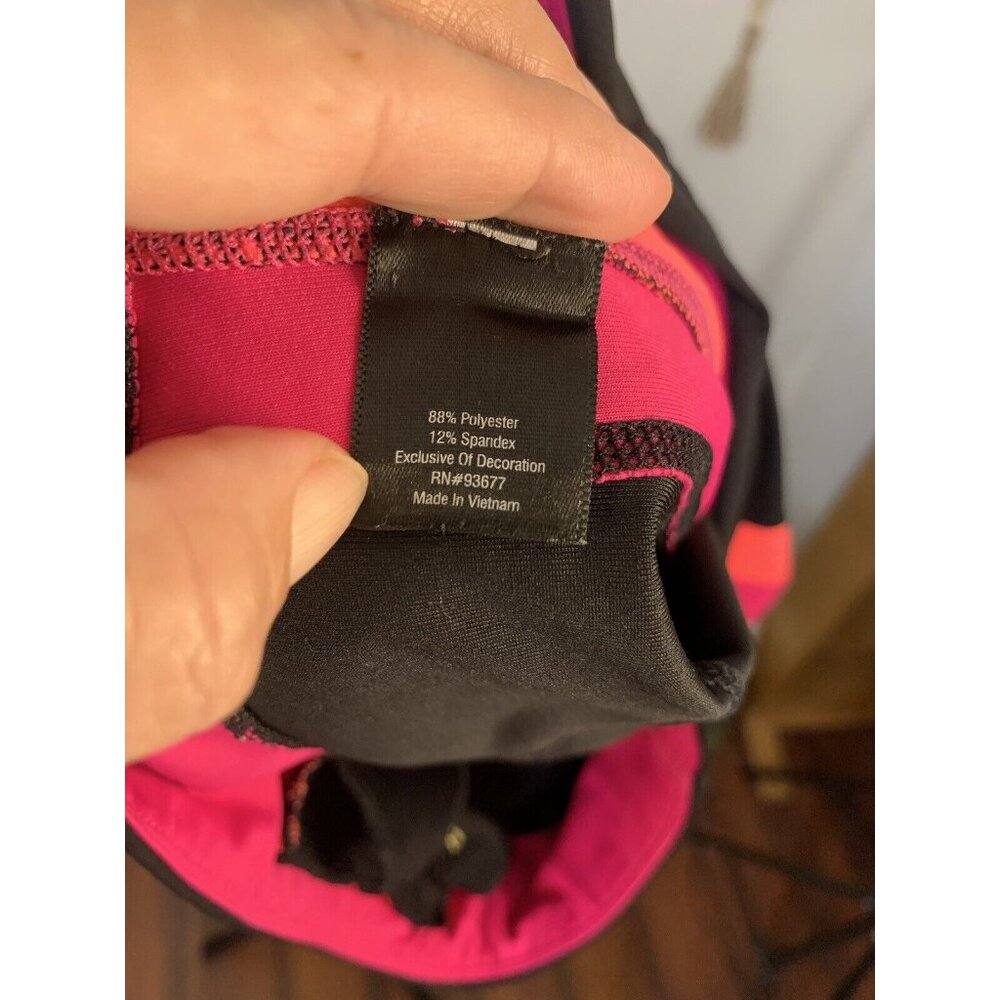 (E-143) Women capri atletic size M black and pink color - Picture 6 of 6